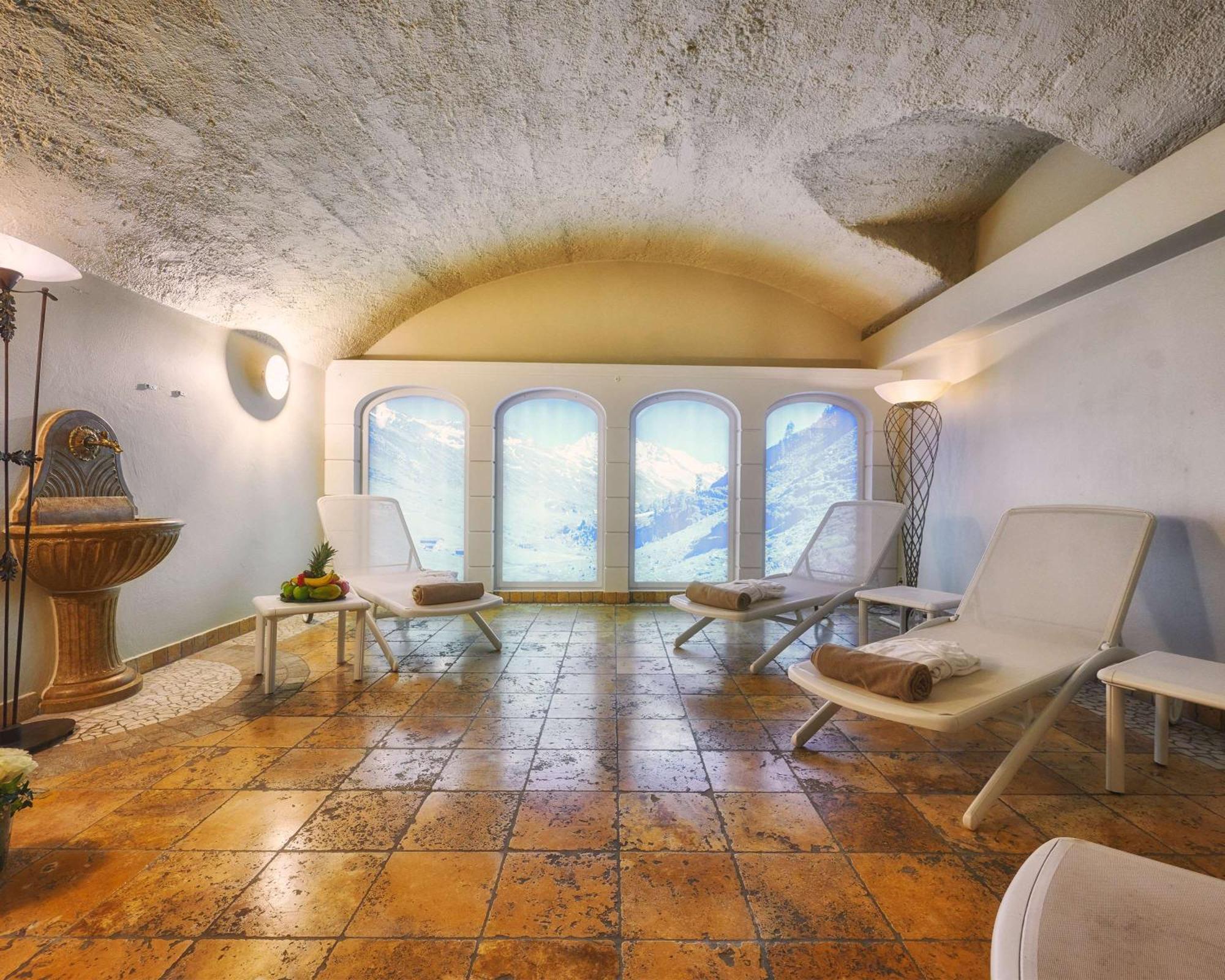 Hotel Flueela Davos - The Unbound Collection By Hyatt Luaran gambar